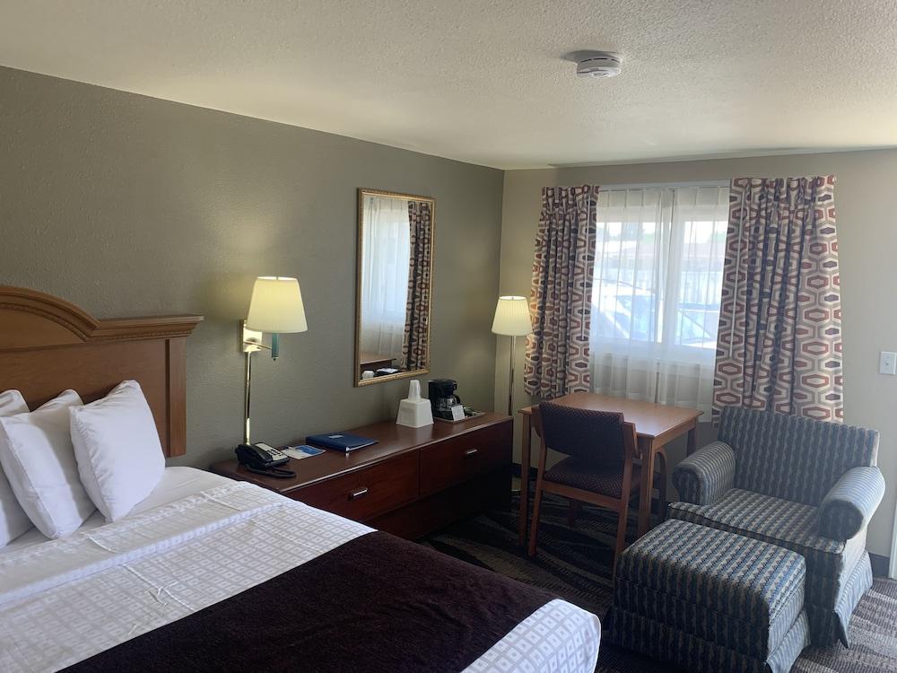 שרידן Rodeway Inn & Suites מראה חיצוני תמונה