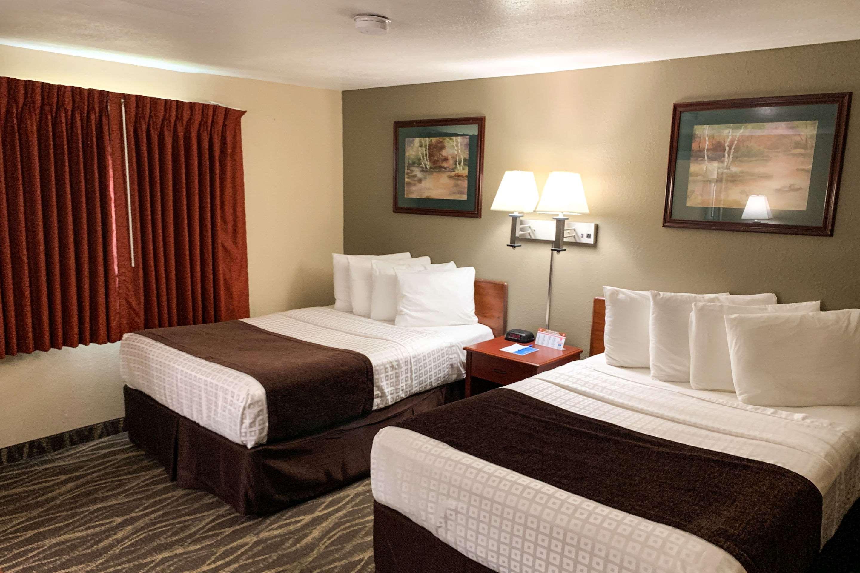 שרידן Rodeway Inn & Suites מראה חיצוני תמונה