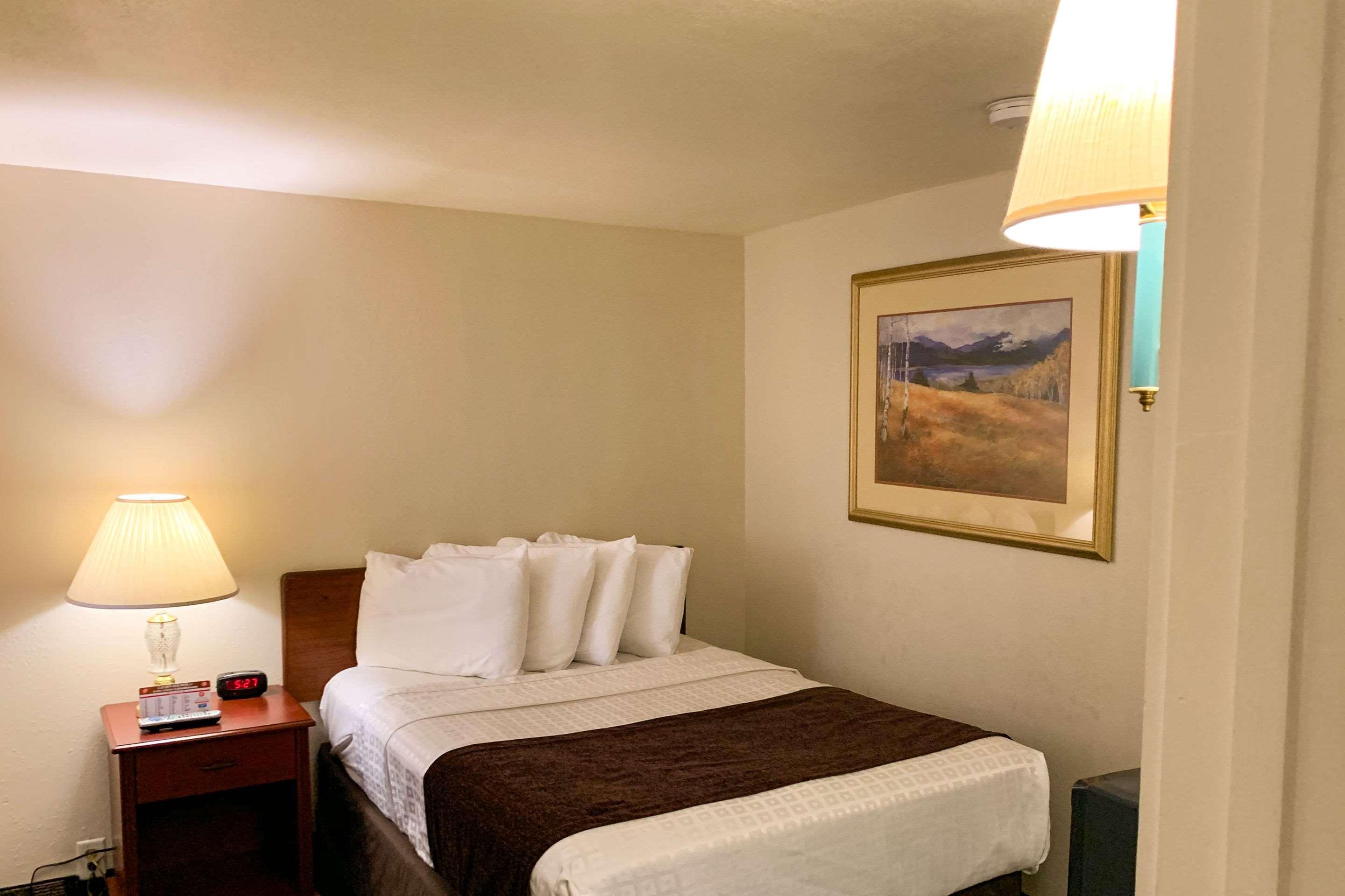 שרידן Rodeway Inn & Suites מראה חיצוני תמונה