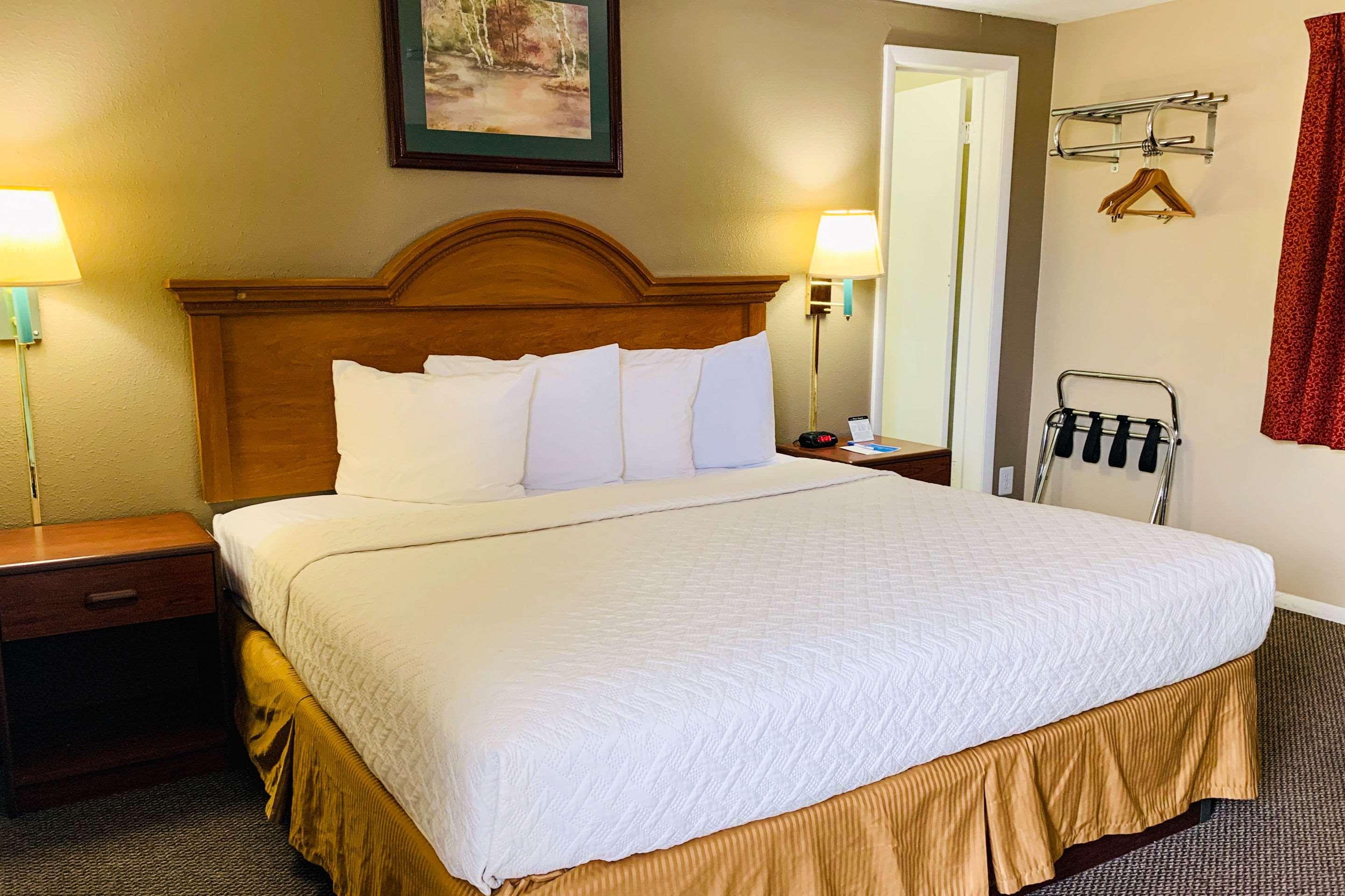 שרידן Rodeway Inn & Suites מראה חיצוני תמונה