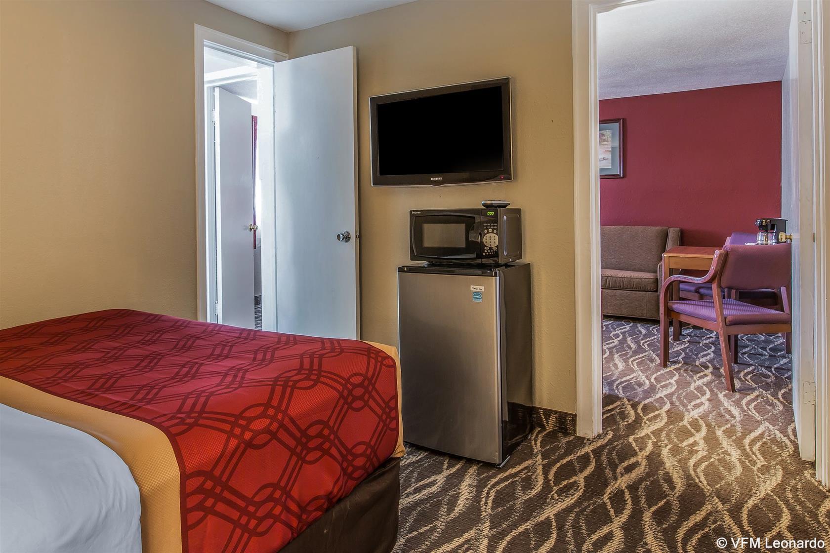 שרידן Rodeway Inn & Suites מראה חיצוני תמונה