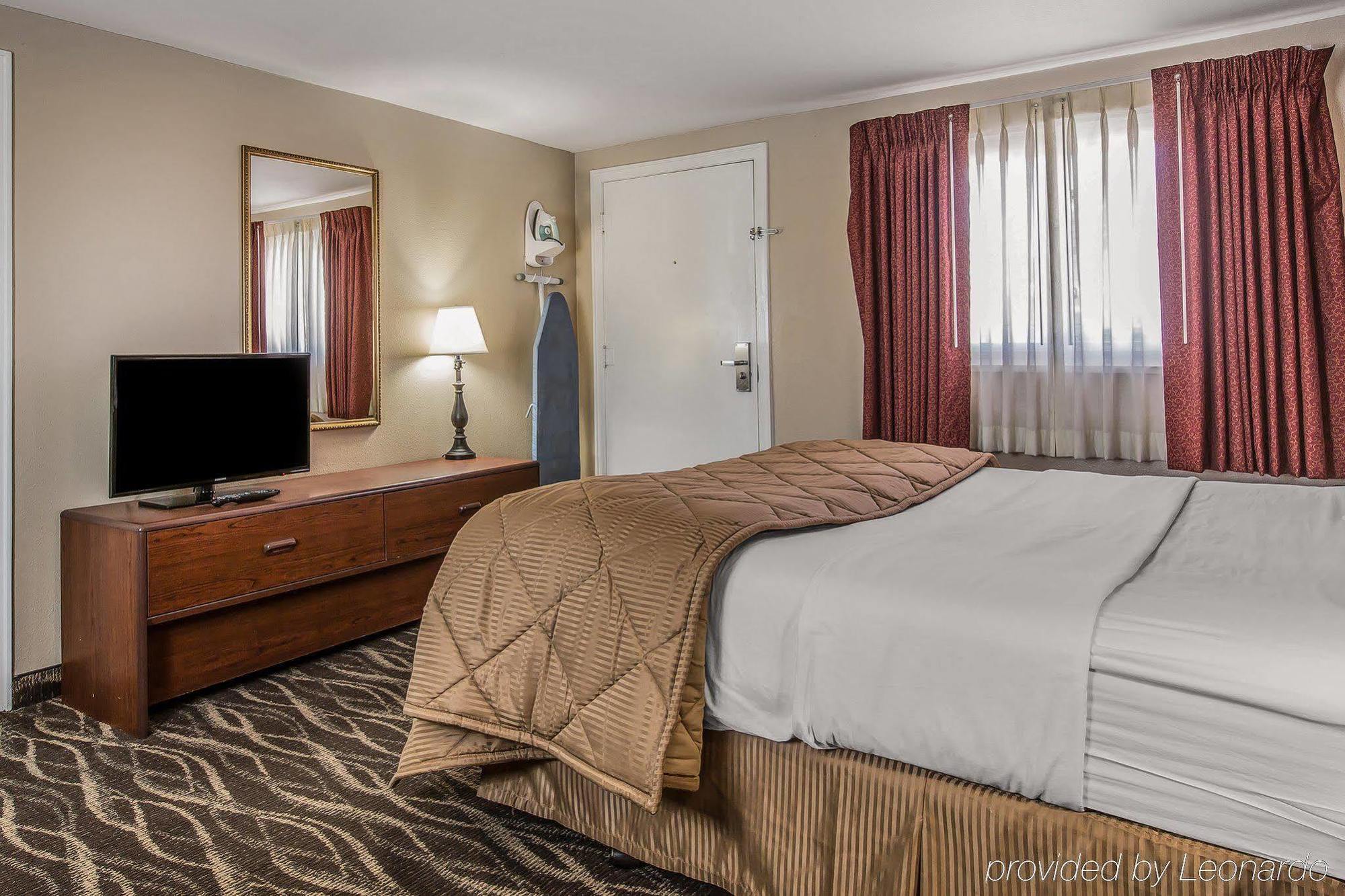 שרידן Rodeway Inn & Suites מראה חיצוני תמונה