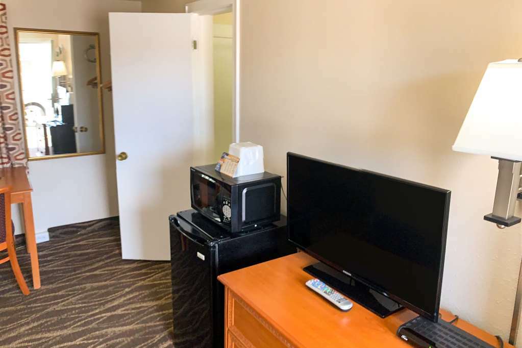 שרידן Rodeway Inn & Suites חדר תמונה